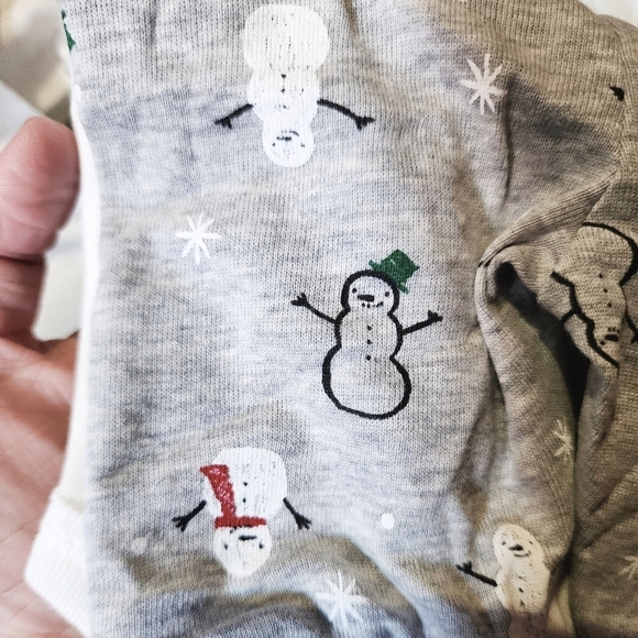 NWT CARTER'S 2-Piece "Snow Much Love" Baby Winter Outfit 3M White Grey Christmas - Picture 5 of 8